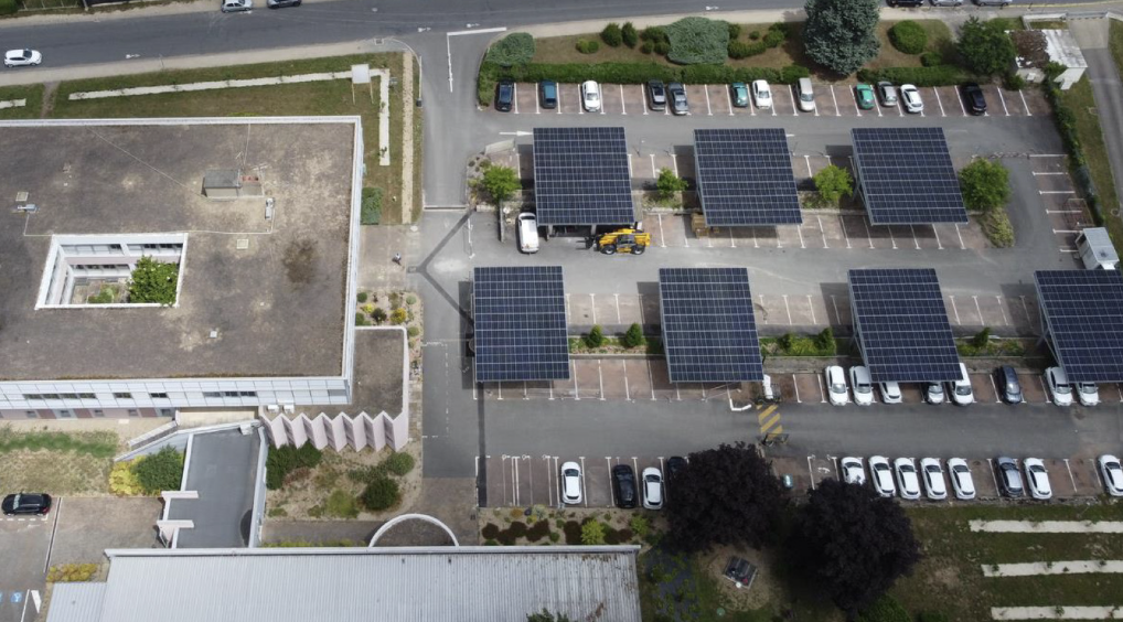 AMO solaire parking supermarché hotel photovoltaique